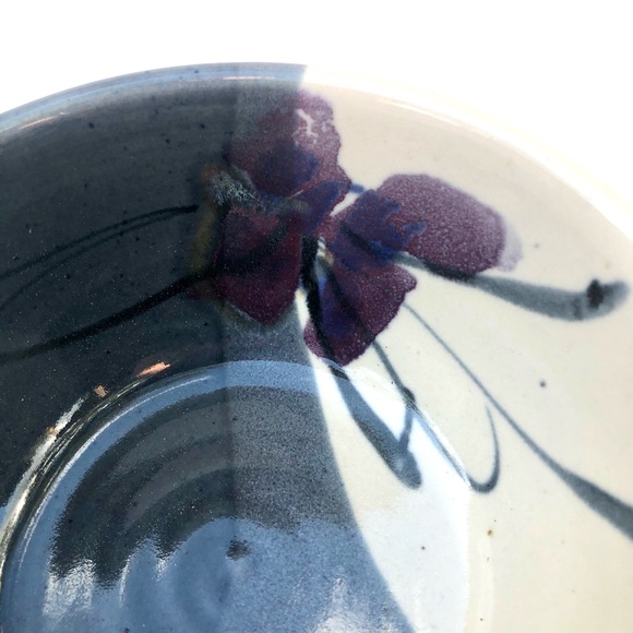 VINTAGE ART POTTERY SAUCE/GRAVY/SOUP W/ BEAUTIFUL FOLLETTE - Picture 4 of 5